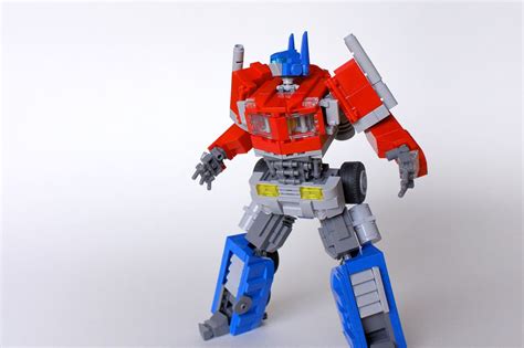 G1 inspired Optimus Prime v2 | Lego models, Lego construction, Lego design