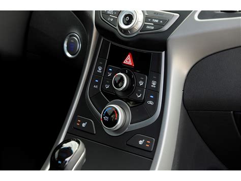 2014 Hyundai Elantra: 95 Interior Photos | U.S. News