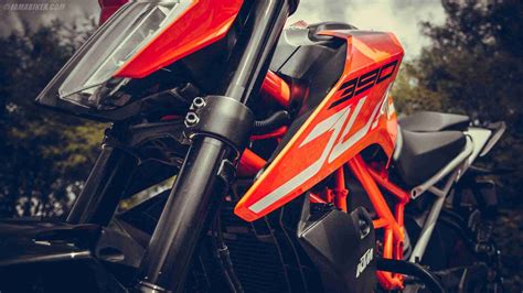 2017 KTM Duke 390 HD wallpapers – IAMABIKER – Everything Motorcycle!