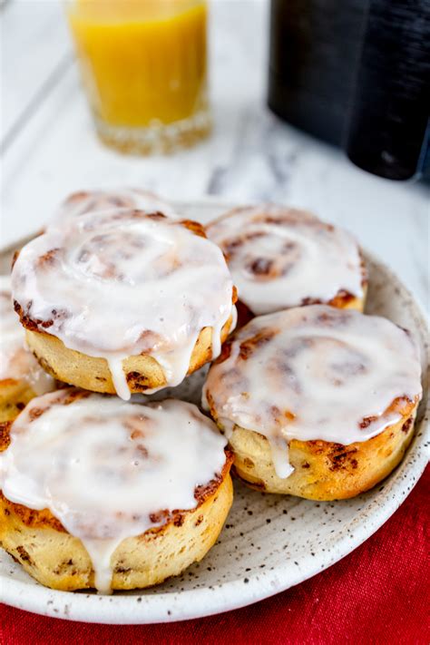 Pillsbury Cinnamon Rolls Air Fryer_Devour Dinner-107 - Devour Dinner