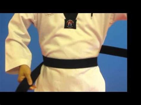 How to Tie a Taekwondo Belt | Taekwondo, Taekwondo belts, How to tie a belt