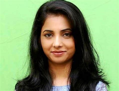 Sayali Sanjeev (Actress) Age, Family, Boyfriend, Biography & More ...