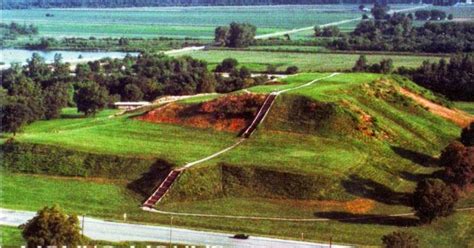 My postcard collection: USA - Cahokia Mounds State Historic Site