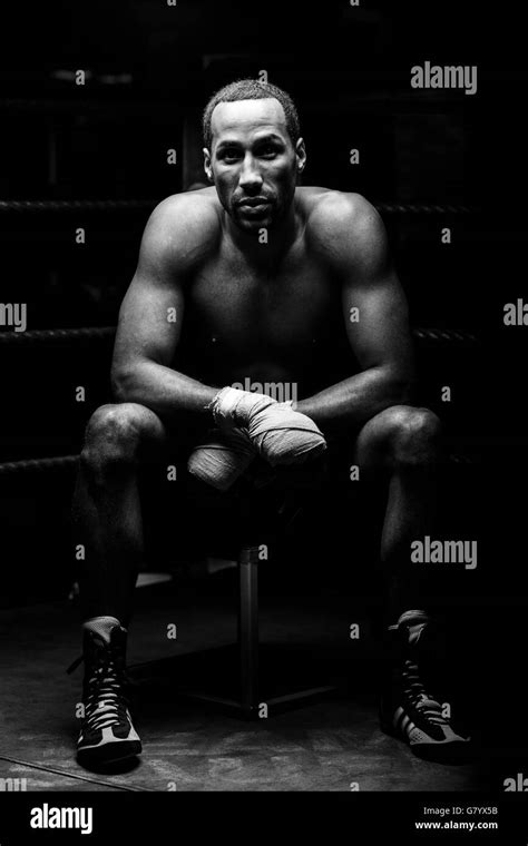 Boxing - James DeGale Media Work Out - Stonebridge Boxing Club Stock Photo - Alamy