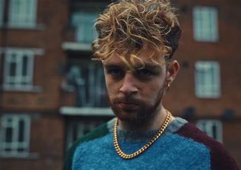 Musikvideo: Tom Grennan - Little Bit Of Love