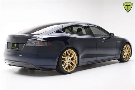 Tesla Model S Performance - US Price $205,820