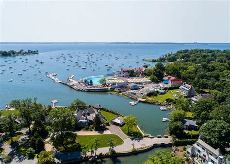 Larchmont, New York — Back to the Burbs | Find your hometown