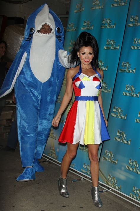 A Look at Kelly Ripa’s Halloween Costumes – Footwear News