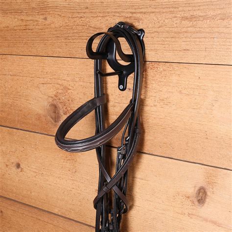 Coated Metal Bridle Rack | Schneiders Saddlery