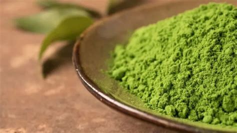 The Benefits and Risks of Kratom