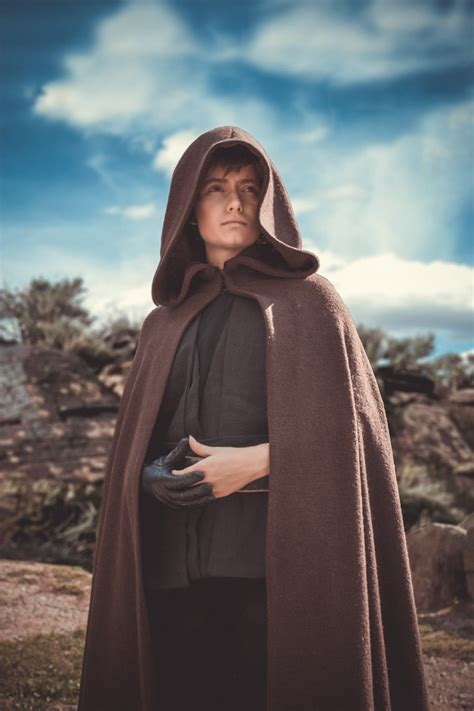 Star Wars: 10 Incredible Luke Skywalker Cosplays That Look Just Like Him