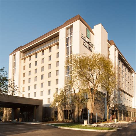 Embassy Suites by Hilton Nashville Airport - Nashville TN | AAA.com