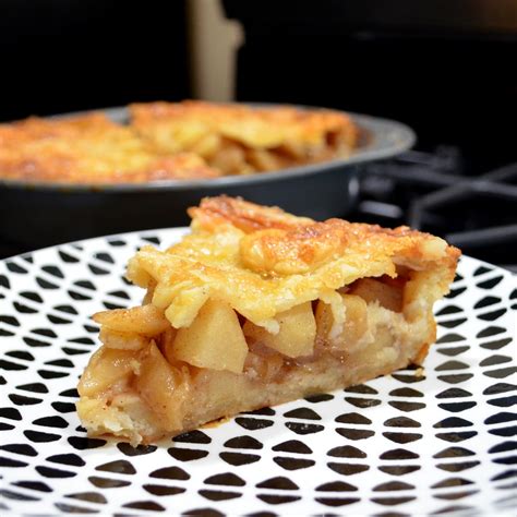 Honey Crisp Apple Pie With Cream Cheese Crust Recipe