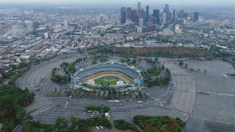 Did Dodger Stadium flood? Viral photo from Tropical Storm Hilary debunked | FOX 11 Los Angeles