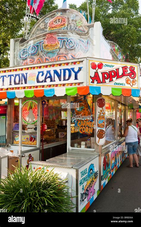 COTTON CANDY STAND MINNESOTA STATE FAIR Stock Photo - Alamy