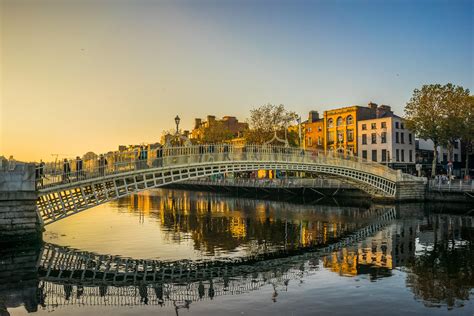 Ha’penny Bridge | The Ha’penny Bridge is the best known of D… | Flickr