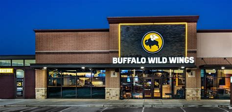 17 Buffalo Wild Wings Deals That'll Get You Free Wings and Cheap Beer - The Krazy Coupon Lady