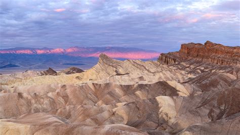 Zabriskie Point in 32K Resolution