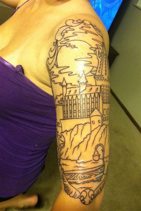 Hogwarts outline my fav tattoo | Harry potter tattoos, Tattoos, Hogwarts tattoo