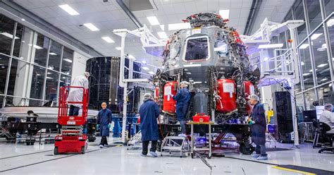 NASA, SpaceX Still Aiming To Launch Manned Crew Dragon Demo-2 Test As Early As May | Gizmodo ...