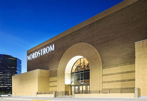 Complete List Of Stores Located At Woodfield Mall - A Shopping Center In Schaumburg, IL - A ...