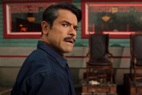 Mark Consuelos exits 'Riverdale' daddy role after 4 seasons