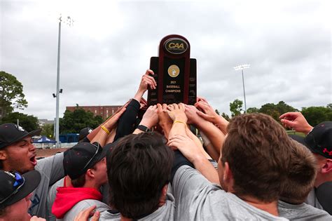 Huskies open NCAA baseball tournament on Friday against Nebraska - News @ Northeastern - News ...