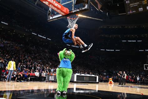 The 10 coolest dunks in NBA Slam Dunk Contest history