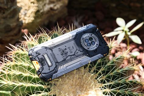 Doogee S96 Pro with infrared night vision, rugged build launched - Gizmochina