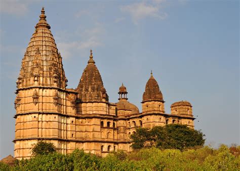 12 Best Tourist Places to Visit in Madhya Pradesh - Shikhar Travels