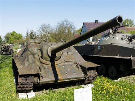 How to Stop a Tiger in 25 Photos - The Soviet SU-85 Tank Destroyer