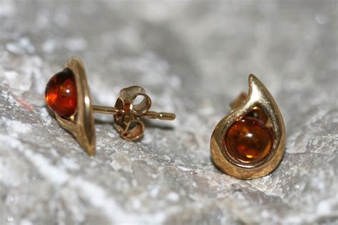 Amber & Gold. Baltic amber earrings. Golden earrings. Perfect gift. Elegant earrings ...