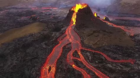 Iceland volcanic eruption captured by drone | World News | Sky News