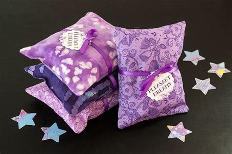 DIY: Dream Pillows (Adventures In Making) | Dream pillow, Aromatherapy gifts, Pillows