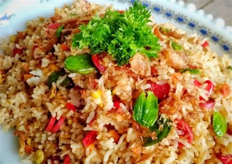 Resep Nasi Goreng Pete Pedas oleh Andini Yuniar - Cookpad