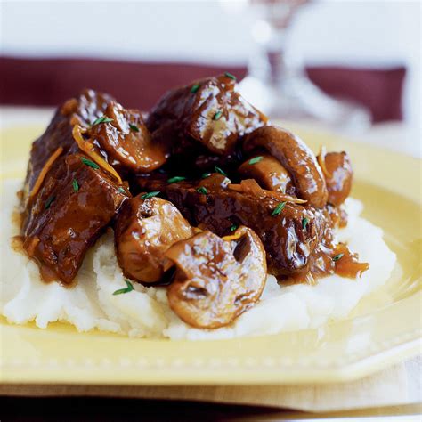 Slow-braised Beef Stew with Mushrooms Recipe – Sunset Magazine