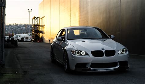 bmw m3 e92 - fond d'écran bmw e92 - 4928x2864 - WallpaperTip