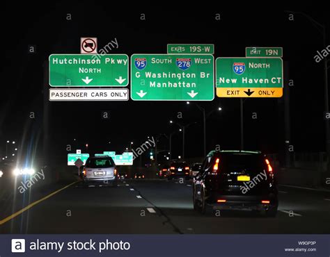 Interstate highway signs hi-res stock photography and images - Alamy