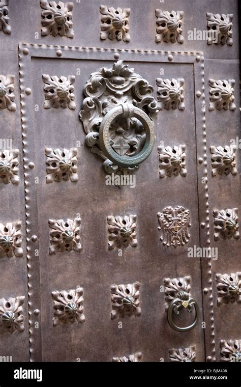 Medieval architecture in Barri Gòtic - on Ancient city walk Stock Photo ...