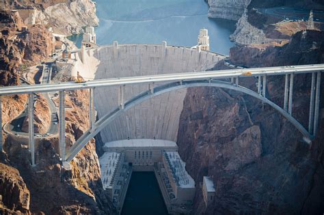 The Hoover Dam Bypass: A Modern Engineering Marvel - Buildipedia