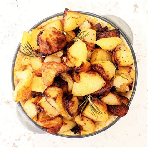 Roasted Potato Cubes with Rosemary – Feast Glorious Feast