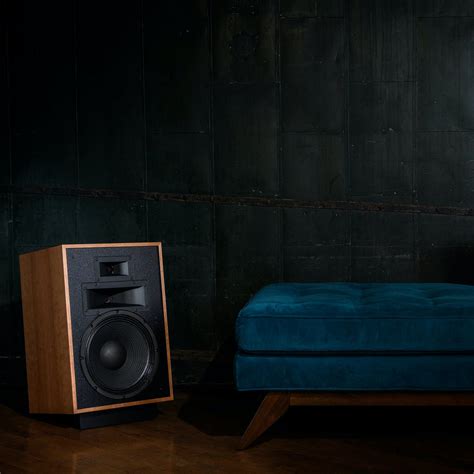 Klipsch Heresy Version IV Floorstanding Speaker – Klipsch Canada