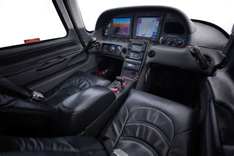 CIRRUS SR22 GTS interior - rolfnex