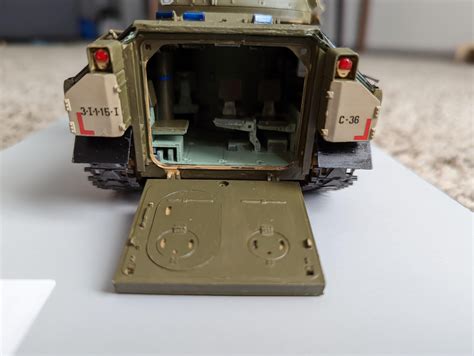 US M2 Bradley IFV with interior detailing : r/modelmakers