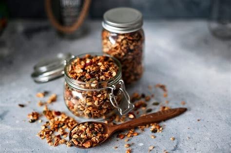 20+ Healthy Plant-Based Snacks To Keep You Energized