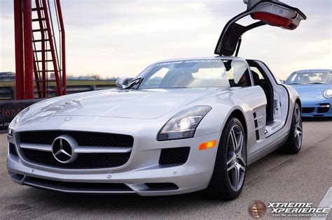 Mercedes-SLS-AMG-Gullwing-Doors - Xtreme Xperience