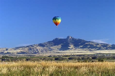 heart mountain - Google Search | Natural landmarks, Landmarks, Nature