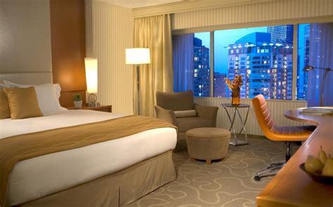 Swissotel Chicago vacation deals - Lowest Prices, Promotions, Reviews ...