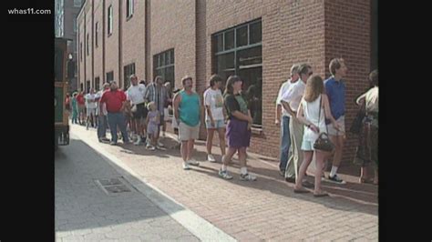 A look back at Louisville Slugger Museum's original opening | whas11.com