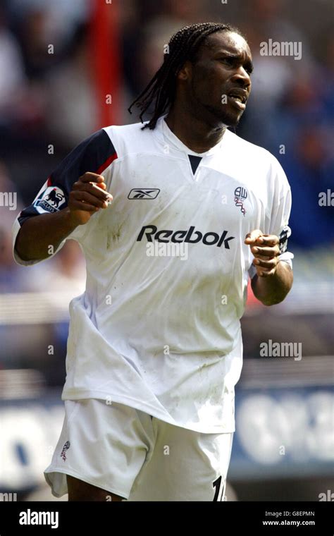 Jay jay okocha bolton hi-res stock photography and images - Alamy